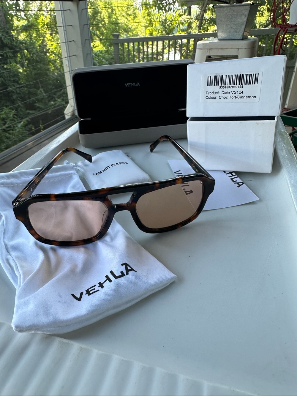 VEHLA Dixie Choc Tort Cinnamon Sunglasses - Tortoise Frame with Brown Lenses
